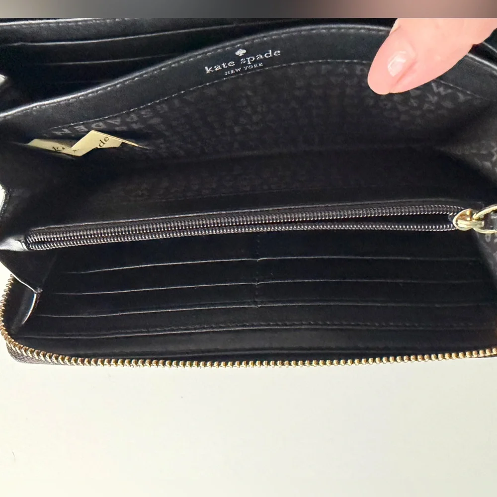 Kate Spade Grove Street Neda Black Zip Around Wallet